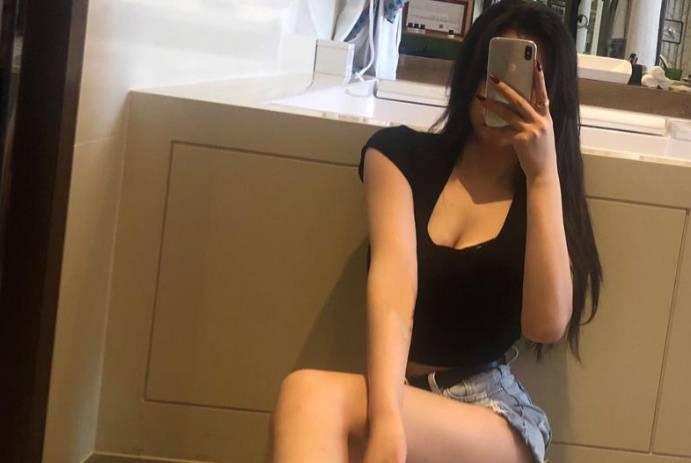 一对胸器，懂的